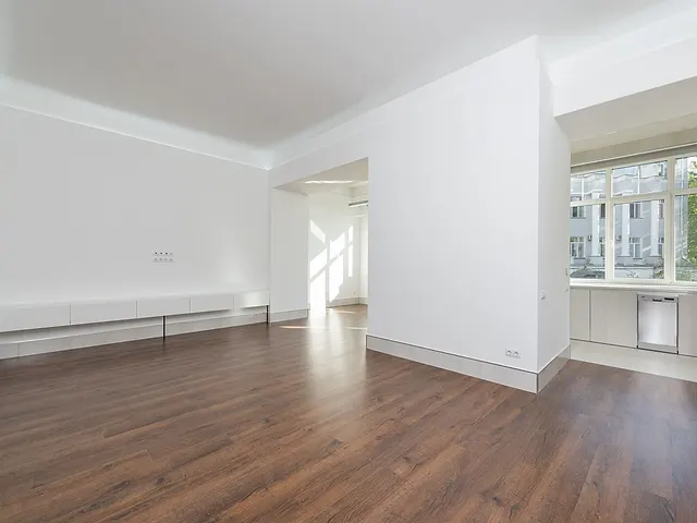 The Move-Out Cleaning Checklist That Gets Your Deposit Back